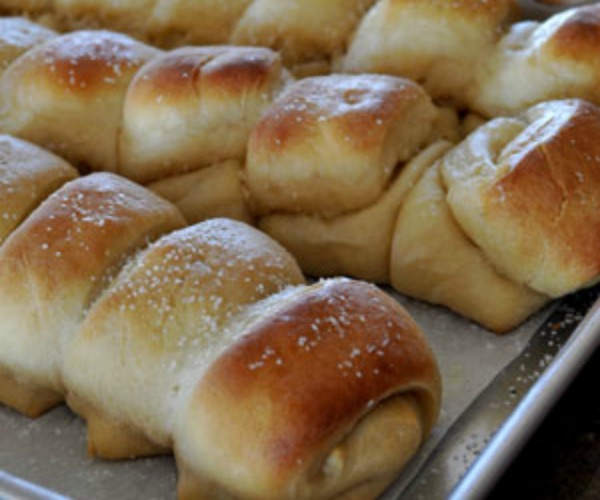 homemade-dinner-rolls