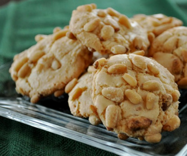 pine-nut-cookies