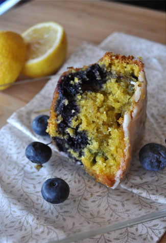 Boxed Lemon Cake With Blueberries Boxed Lemon Cake With Blueberries