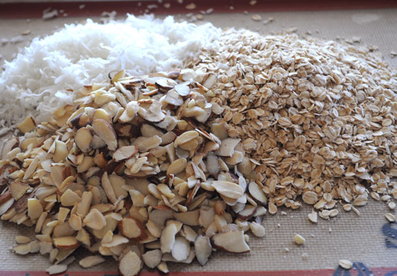 toasted-almonds-oats-and-coconut toasted-almonds-oats-and-coconut