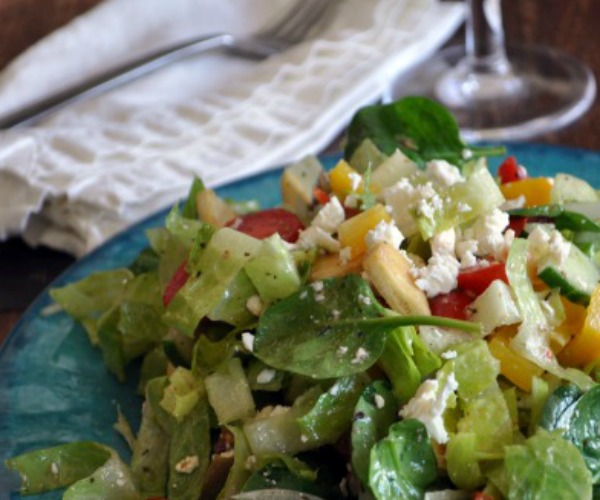 chopped-greek-salad-recipe-mountain-mama-cooks-1
