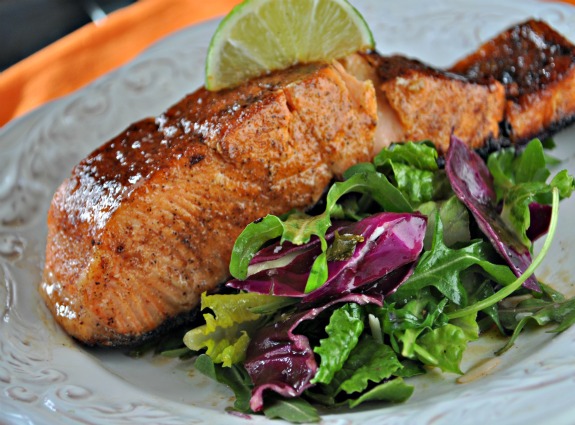 glazed-salmon-over-greens-mountainmamacooks glazed-salmon-over-greens-mountainmamacooks