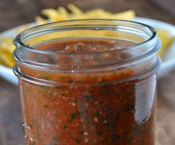 5-minute-blender-salsa-mountain-mama-cooks