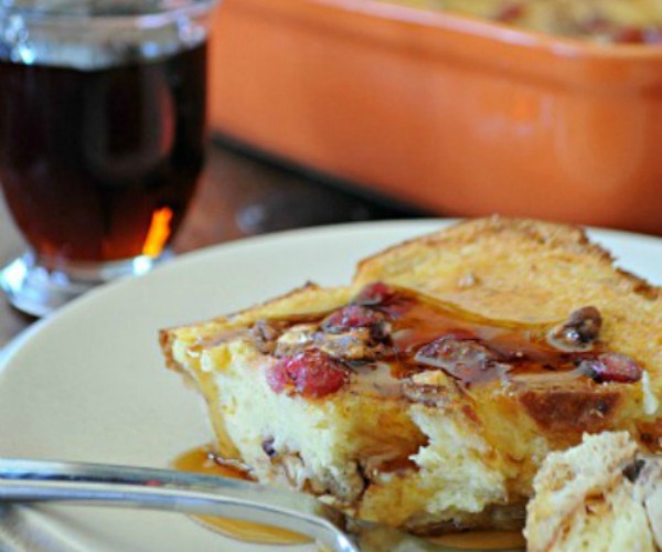Cranberry-Orange-French-Toast-Casserole-www.mountainmamacooks.com_