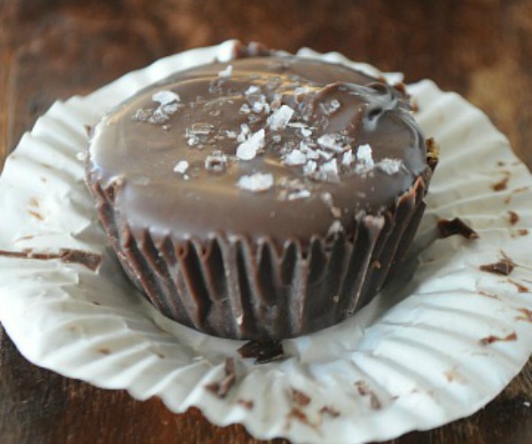 Salted-Caramel-Peanut-Butter-Cups-www.mountainmamacooks.com_