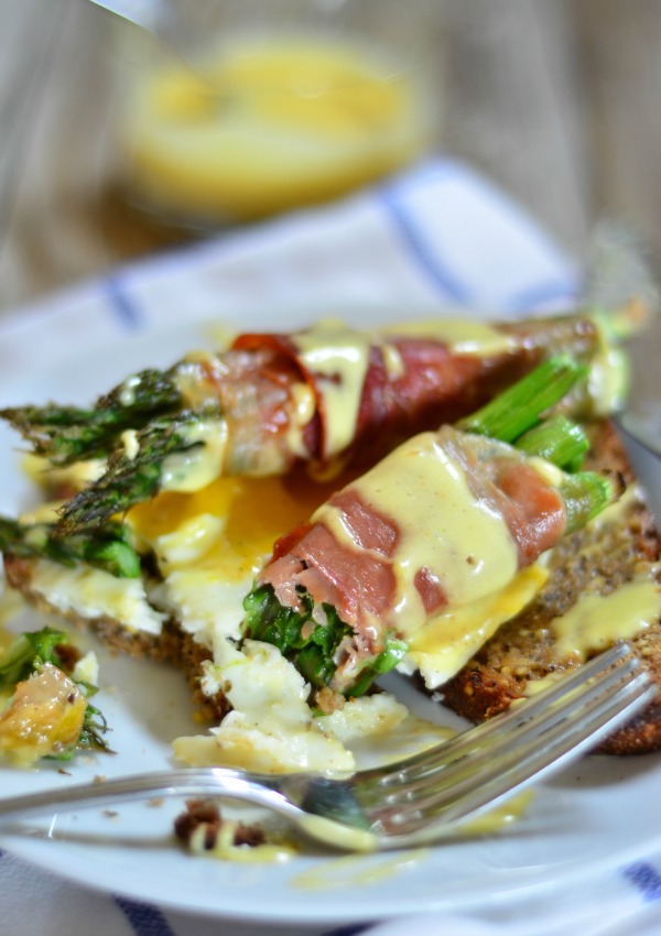 prosciuttowrappedasparaguseggsbenedict3 Mountain Mama Cooks